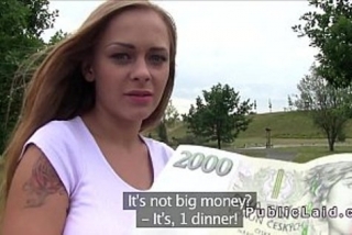 Nehezen, de végül beadta a derekát